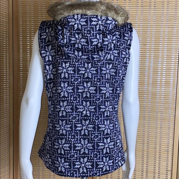 Talbots Hooded Fleece Vest Blue Snowflakes Size Medium - Picture 5 of 6